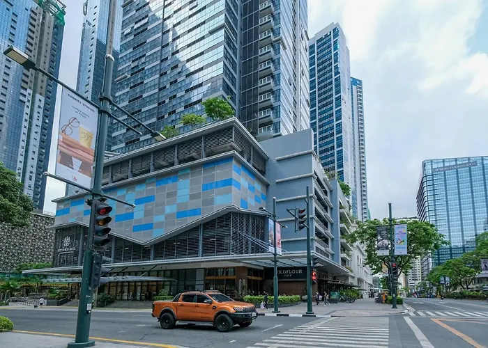 Uptown Parksuites Modern