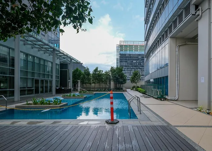 Uptown Parksuites Modern Apartment Manila