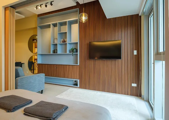 Uptown Parksuites Modern Manila