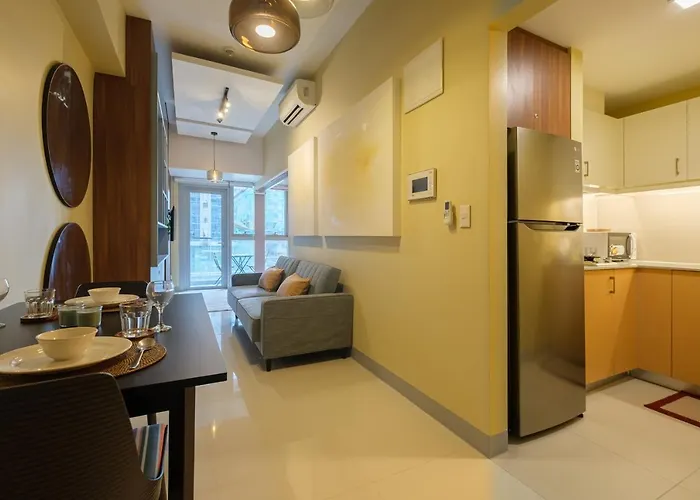 Uptown Parksuites Modern Apartment *
